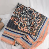 Caroline Scarf