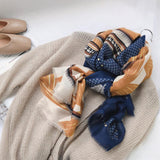 Peggy Scarf
