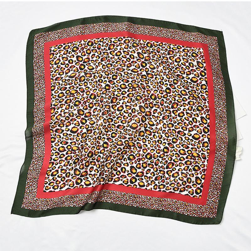 Loveclub Scarf