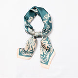 Eleonora Scarf
